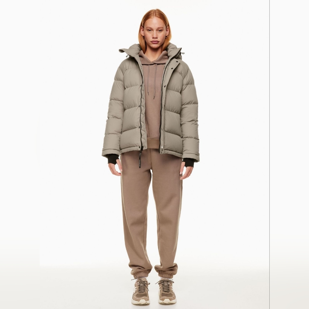 Aritzia super puff original xs modern taupe